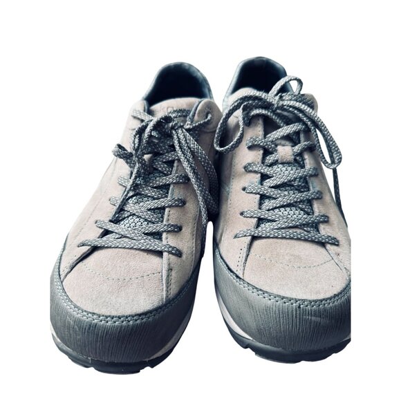 Ecco Womens Biom Hybrid Sneakers Size 8 Gray Suede Leather Upper Vibram Sole Cas - Picture 10 of 11